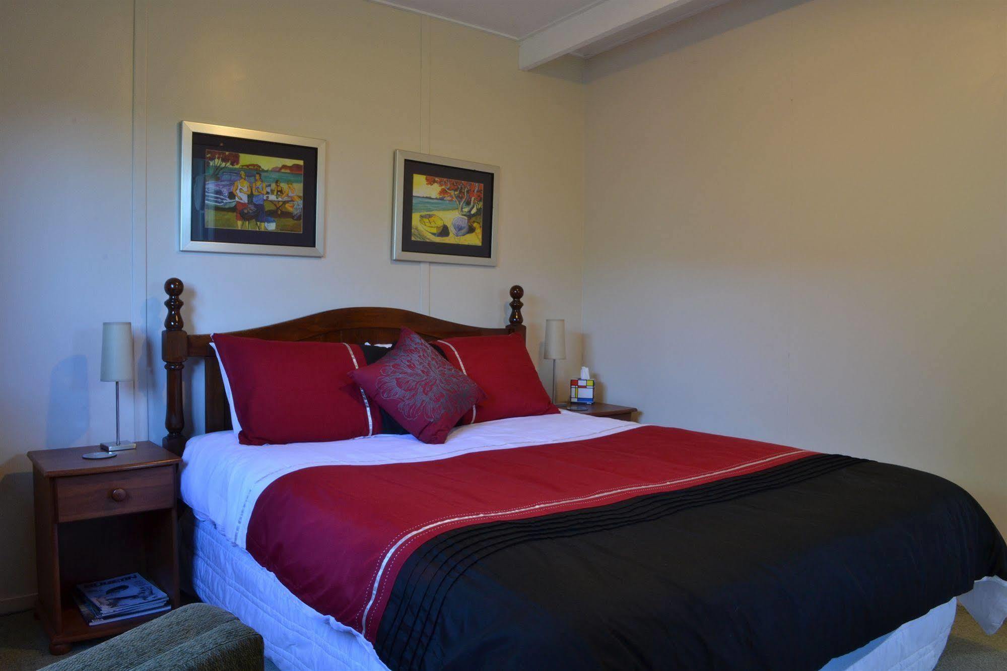 Te Mata Lodge Tapu Extérieur photo
